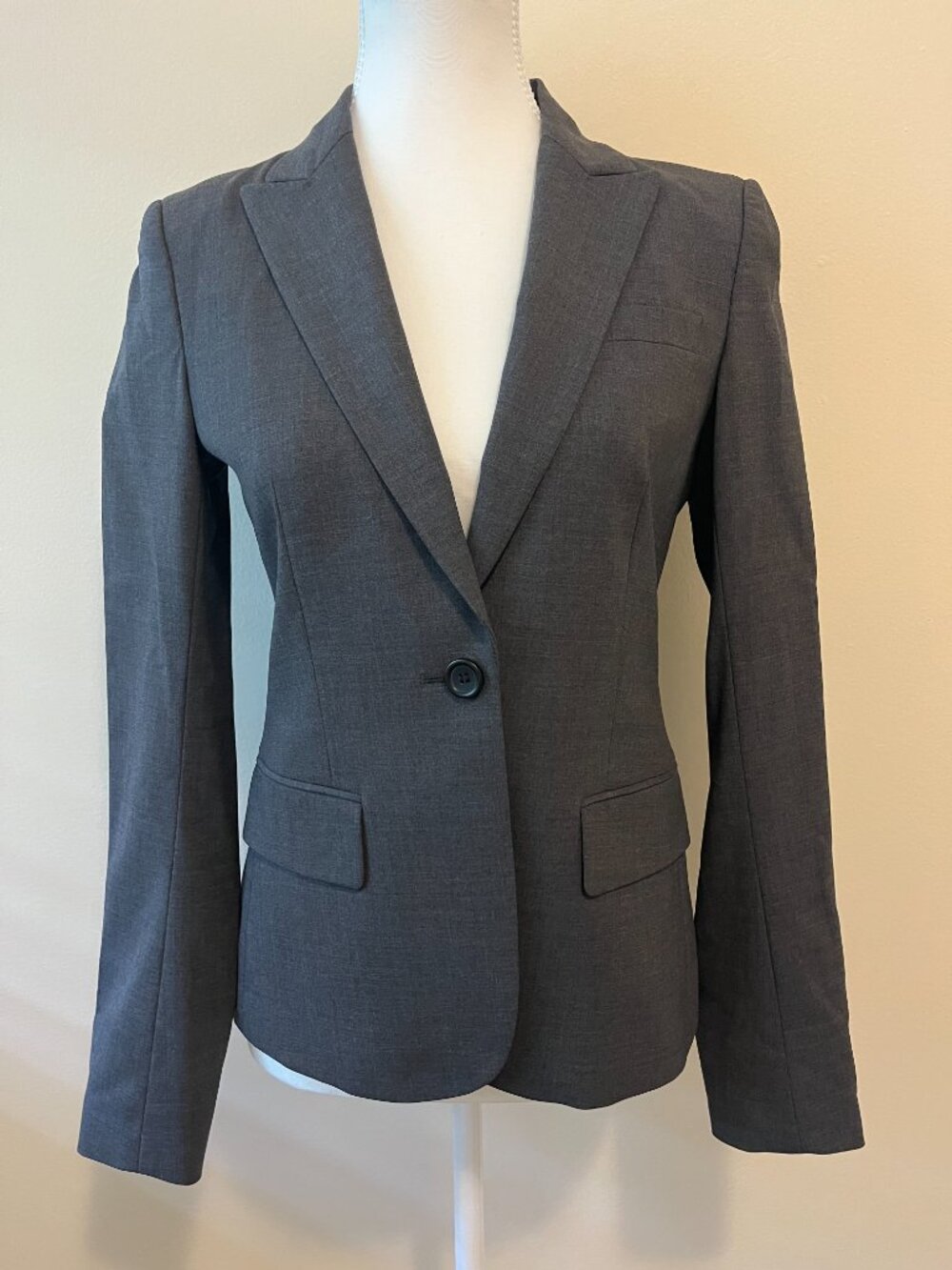 NWOT THEORY Gabe B Sevona Wool Single Breasted Blazer Jacket - 2 - Grey Office